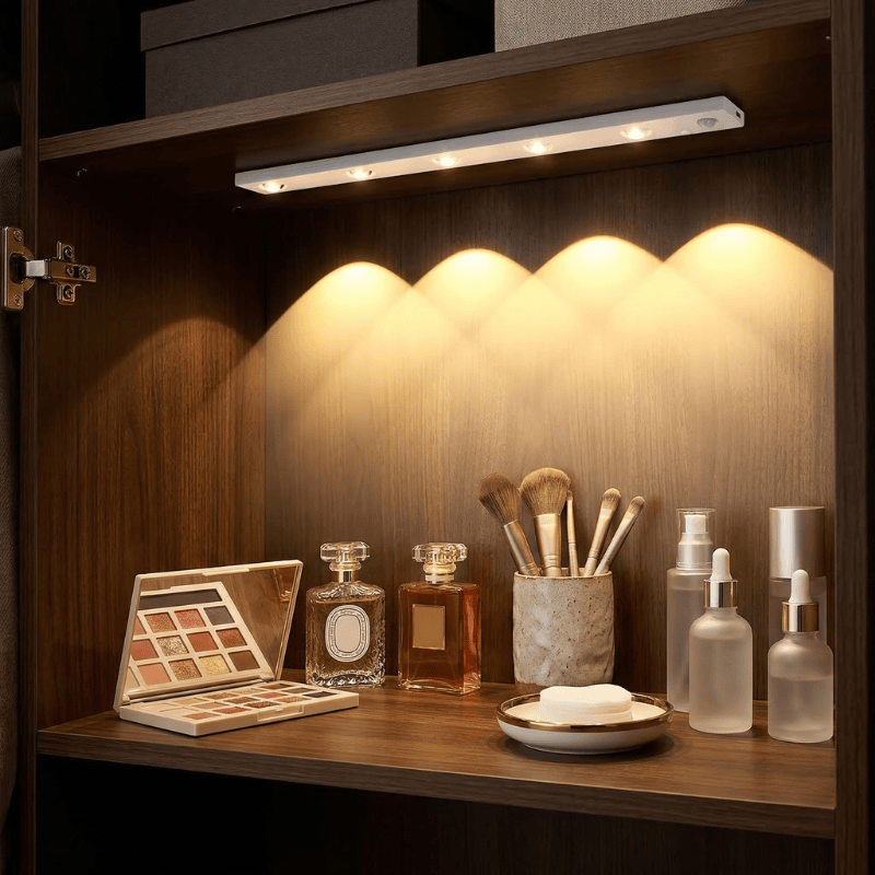 La Luz Rayo™ Cabinet Light